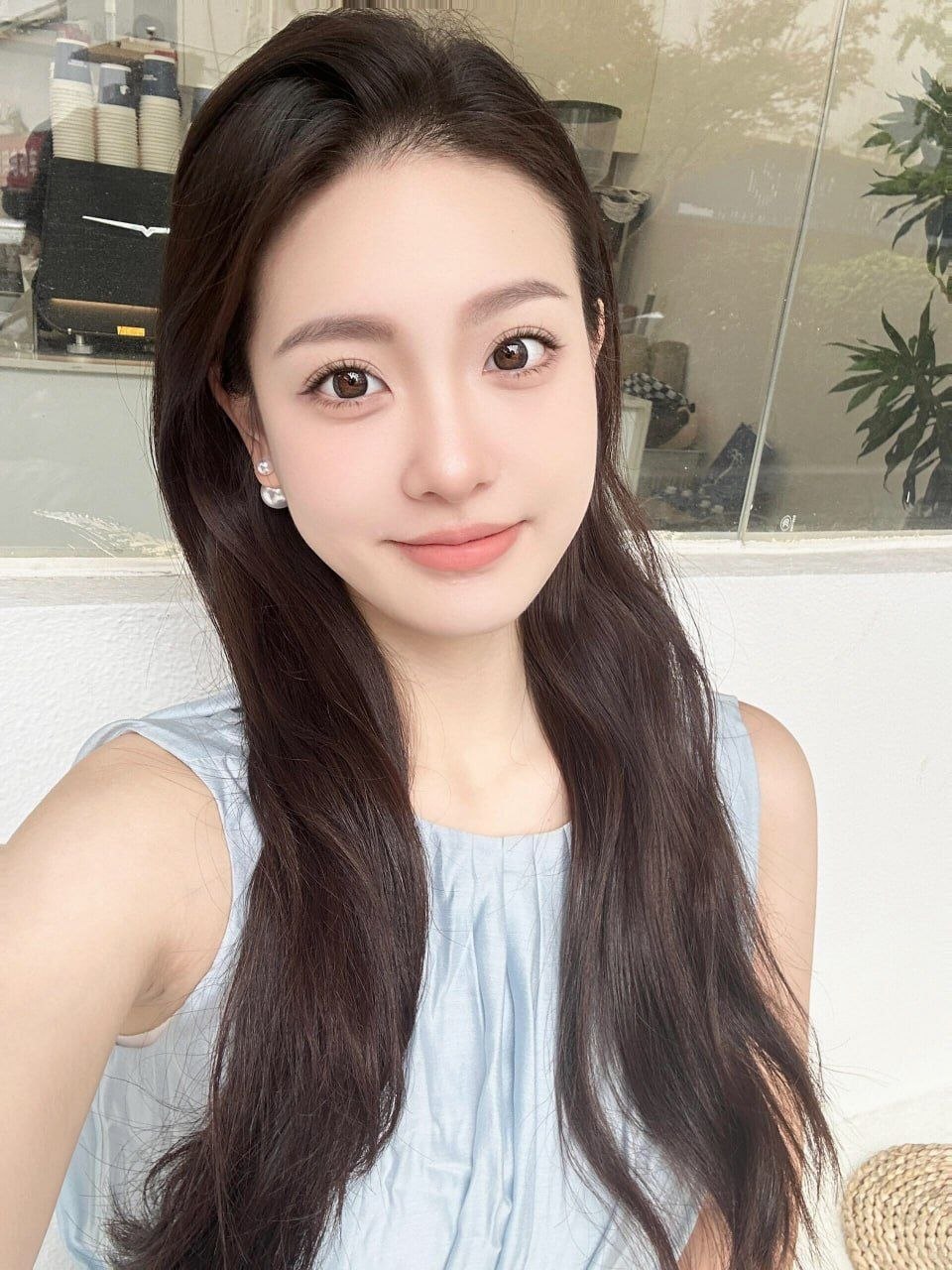 阳光下的清新自拍